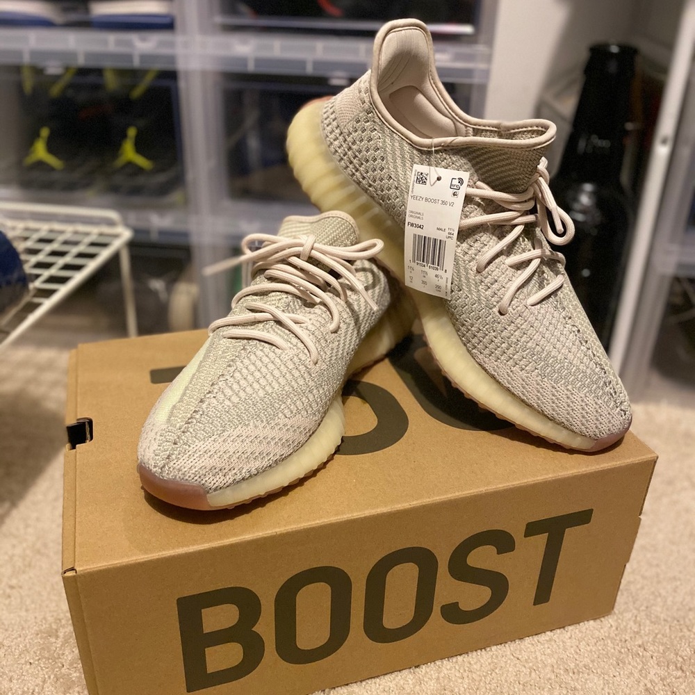 Yeezy Boost 350 V2 Citrin (non-reflective)